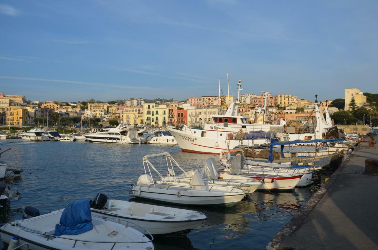 Bell E Buon B&B Pozzuoli Exterior photo